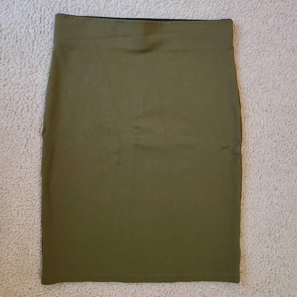 Army green pencil skirt - juniors large